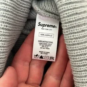 Supreme | Accessories | Supreme Light Grey Big Stripe Beanie  display picture 2